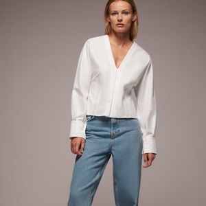 NWT Zara Long Sleeve White V-Neck Shirt With Darts